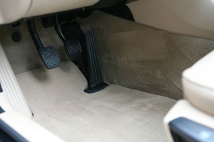 Notranje čiščenje vozil - Ročna avtopralnica PAVO